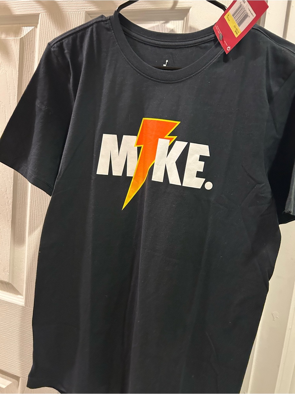 Jordan Brand x Gatorade Like Mike Lightning Bolt T-Shirt Black Mens Small NWT
